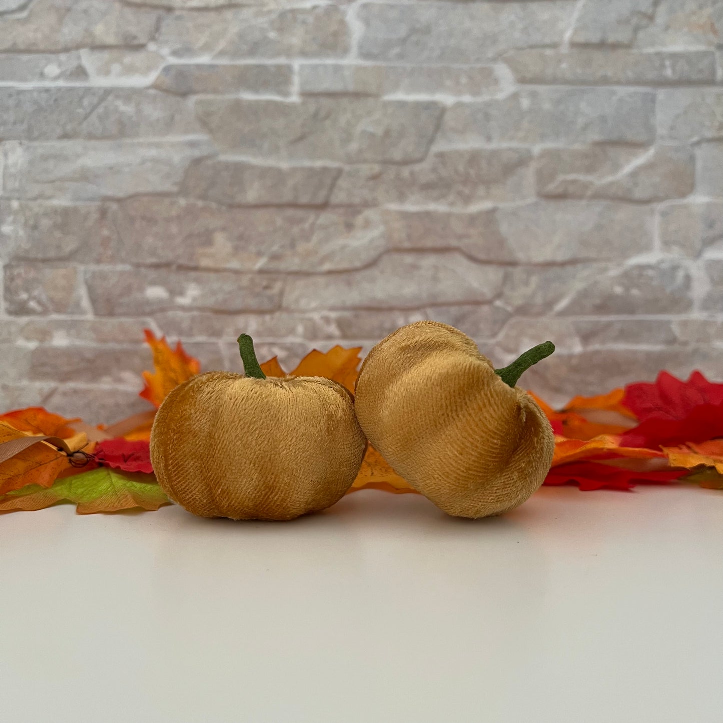 Zucca decorativa in velluto beige